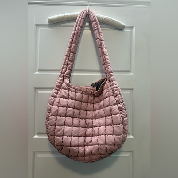 Pink Puffer Purse - Picture 4 of 8